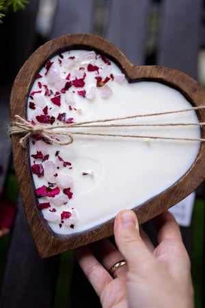 Beautiful Heart Wood Dough Bowl Candle/Crystals & Flowers 3 Cotton Wick